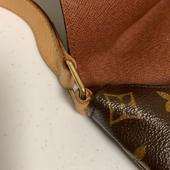 Louis Vuitton Salsa Monogram Crossbody - Picture 13 of 16